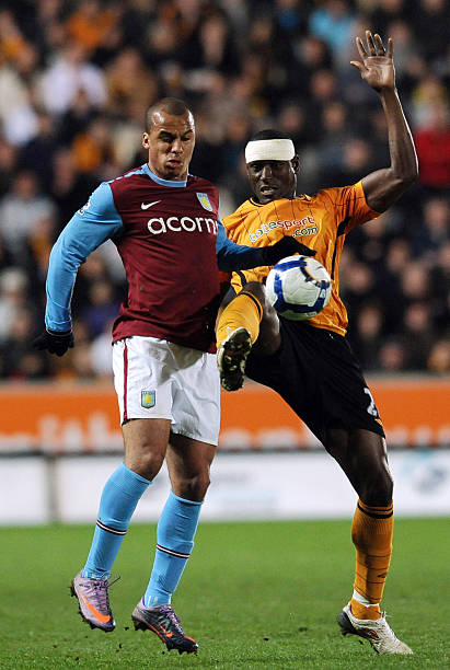 转会市场中 转会市场中