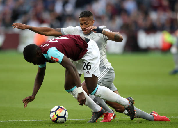 联赛中保持 联赛中保持